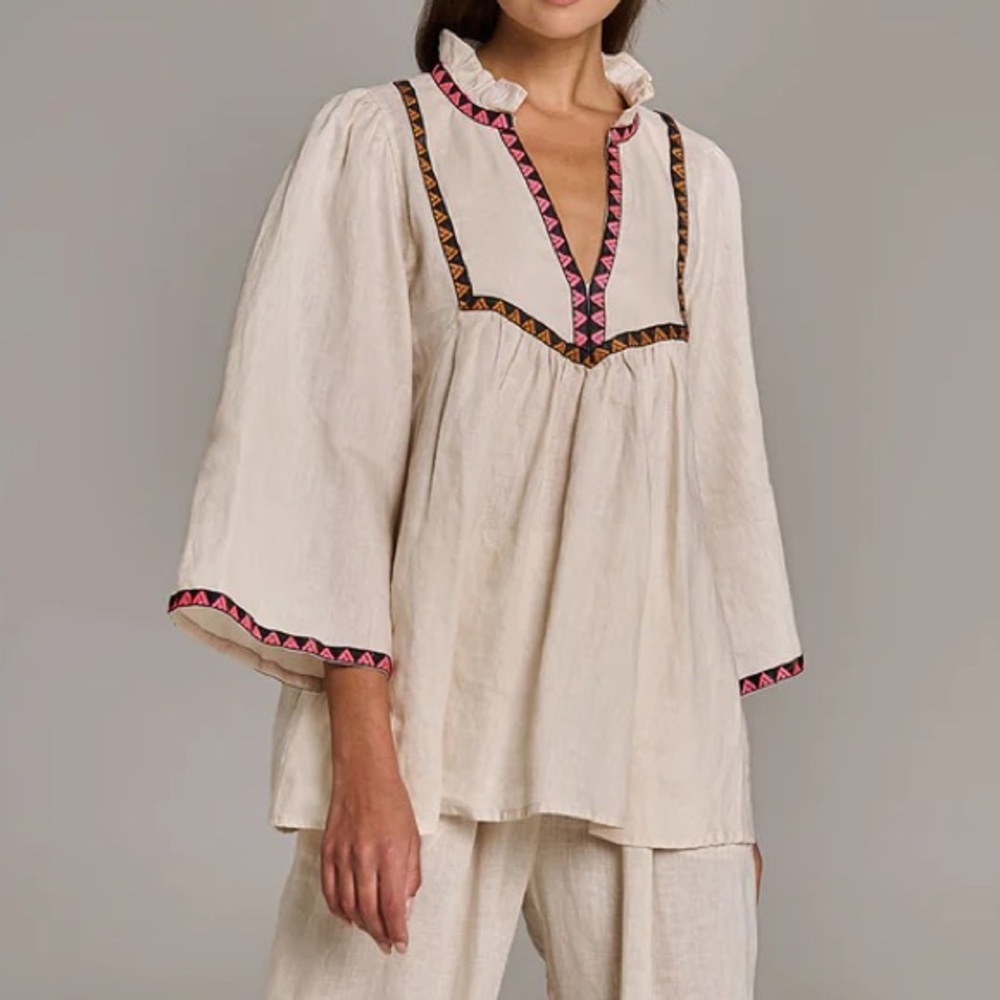 Devotion TWINS Beige Tan 100% Linen Embroidered Trim Valtos Blouse V-Neck Shirt